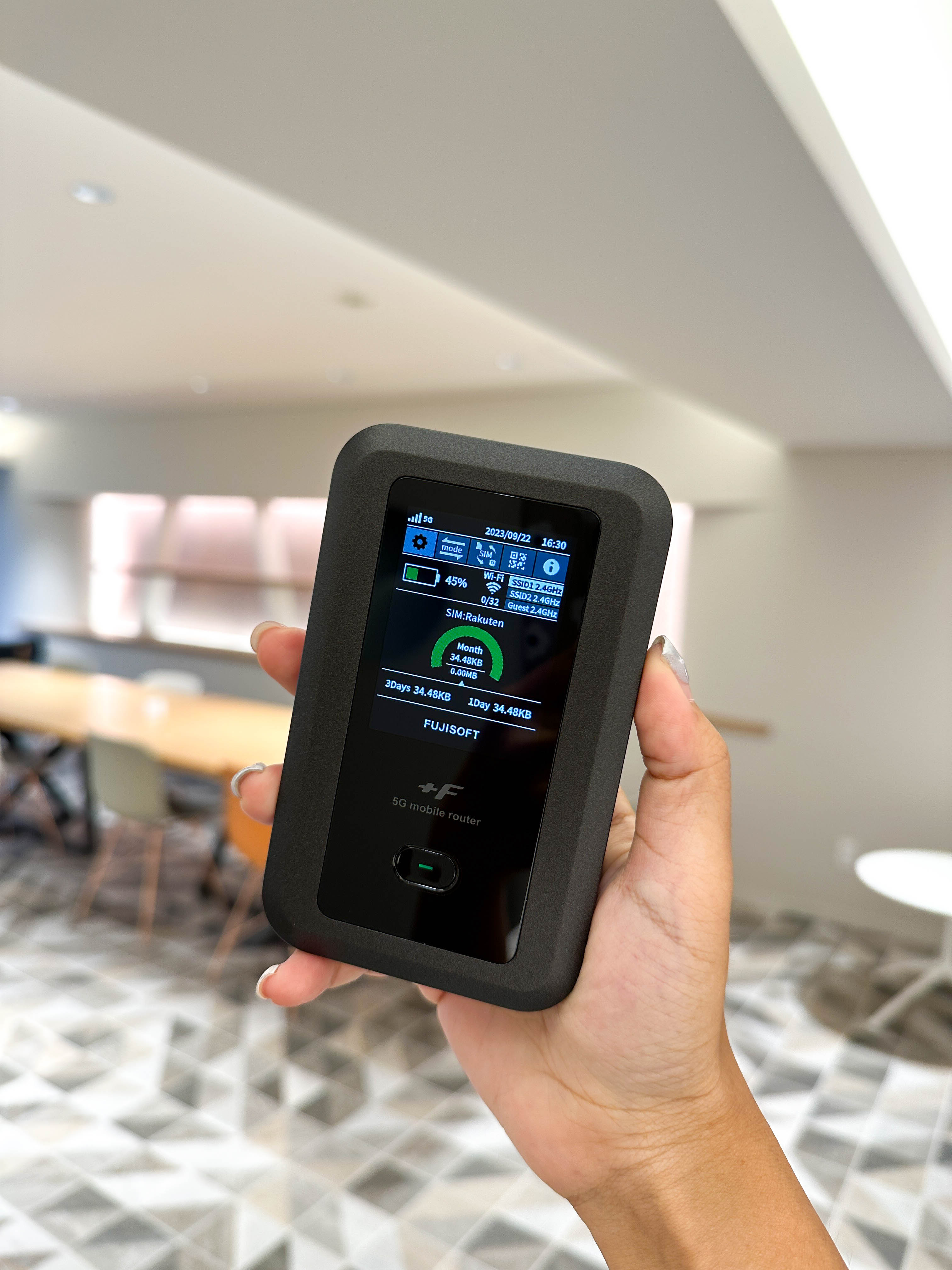 富士ソフト Fs050w Wi-Fi ルーター eSIM対応